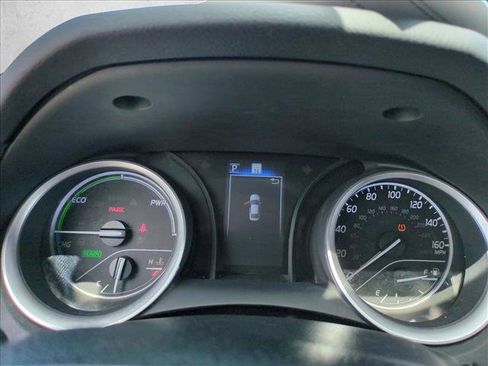 Used 2023 Toyota Camry LE FWD image 11