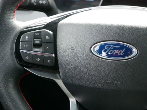 Certified 2025 Ford Explorer ST-Line w/ ST-Line Street Pack image 18