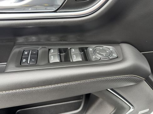 Certified 2023 Chevrolet Suburban Premier image 12