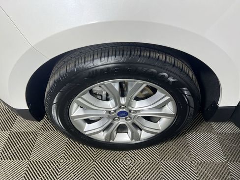 Used 2022 Ford Edge Titanium AWD/4WD image 33