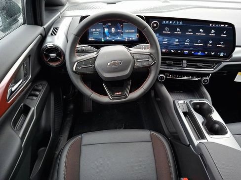 New 2026 Chevrolet Equinox EV RS image 7