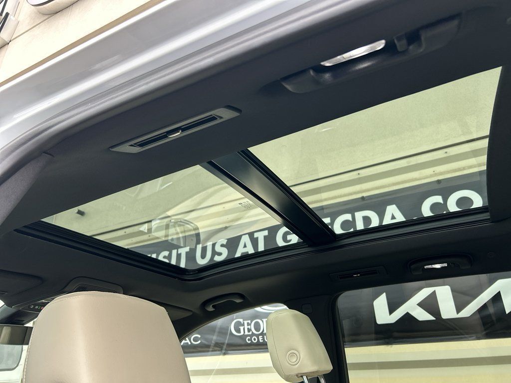 Used 2023 Cadillac XT6 Sport AWD/4WD image 16