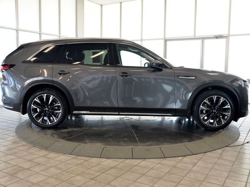 Certified 2024 MAZDA CX-90 Plug-In Hybrid w/ Premium Pkg image 9