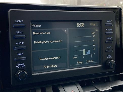 Used 2019 Toyota RAV4 LE image 17