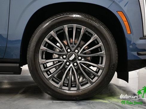 Used 2025 Cadillac Escalade Sport Platinum AWD/4WD image 20
