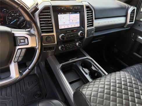 Used 2019 Ford F450 Platinum w/ Platinum Ultimate Package AWD/4WD image 29