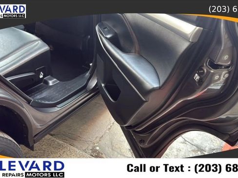 Used 2014 Toyota Highlander XLE AWD/4WD image 36