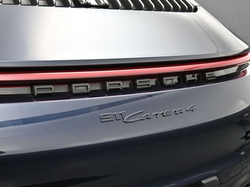 Used 2022 Porsche 911 Carrera 4 AWD/4WD image 14