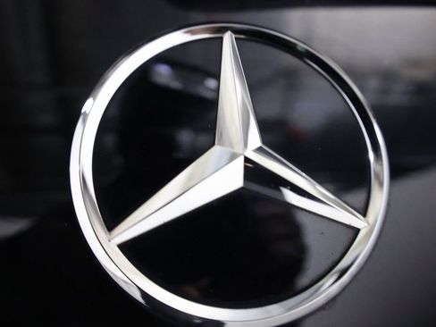 Used 2024 Mercedes-Benz GLC 300 4MATIC image 56