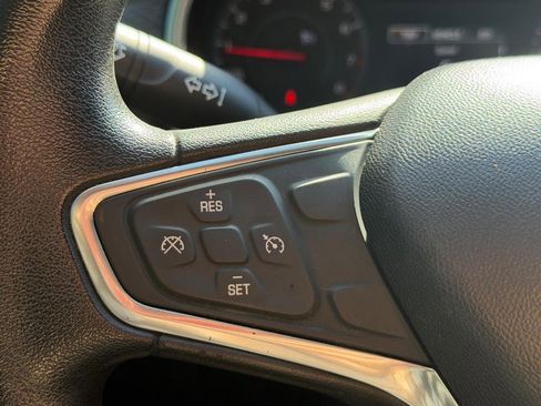 Used 2018 Chevrolet Malibu LT FWD image 17