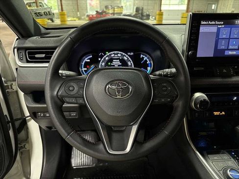 Certified 2022 Toyota RAV4 XSE image 18