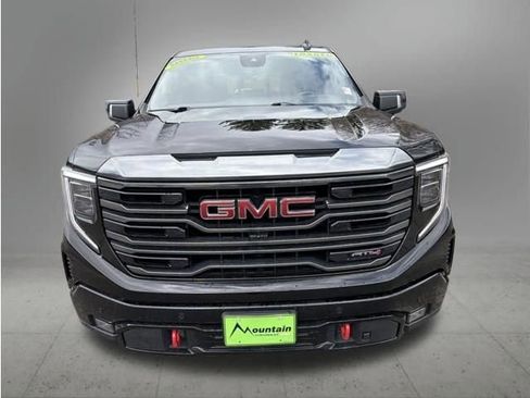 Used 2024 GMC Sierra 1500 AT4 w/ Technology Package image 8