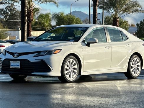 Used 2021 Toyota Camry LE image 8