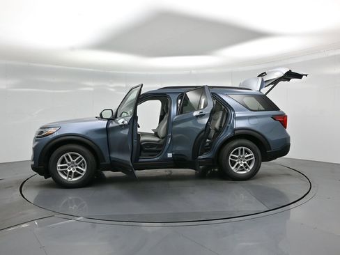 New 2026 Ford Explorer Active w/ Active Comfort Package image 33