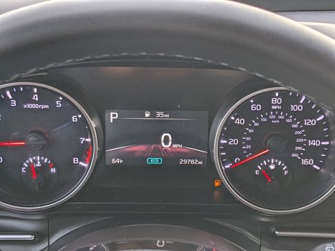 Certified 2024 Kia Carnival LX image 23