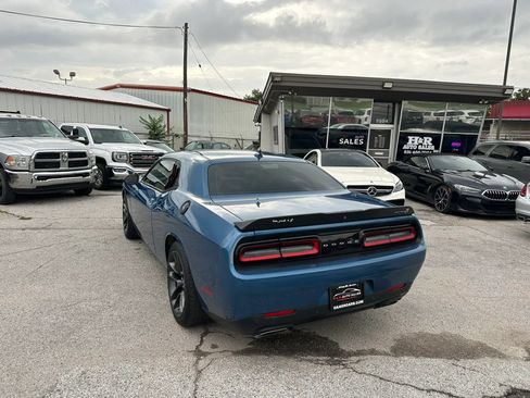Used 2021 Dodge Challenger R/T Scat Pack RWD image 3