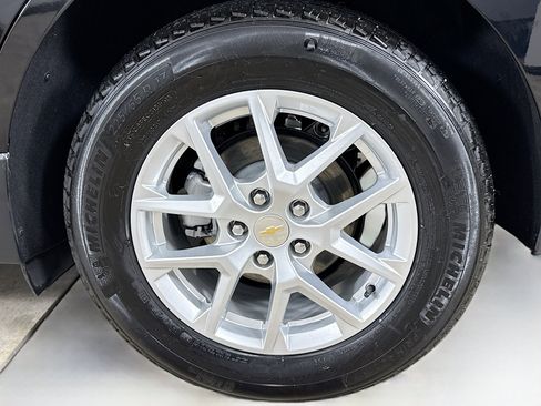 Used 2024 Chevrolet Equinox LS image 28