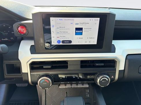 Used 2024 Toyota Tacoma TRD Off-Road image 28