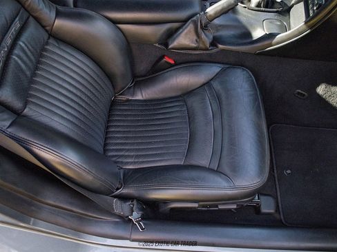 Used 2003 Chevrolet Corvette Convertible w/ Preferred Equipment Group1 image 38