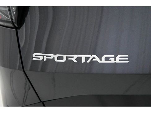 New 2026 Kia Sportage LX image 33