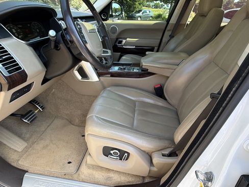 Used 2017 Land Rover Range Rover Supercharged AWD/4WD image 17