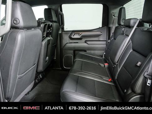 Used 2025 GMC Sierra 1500 SLT image 17