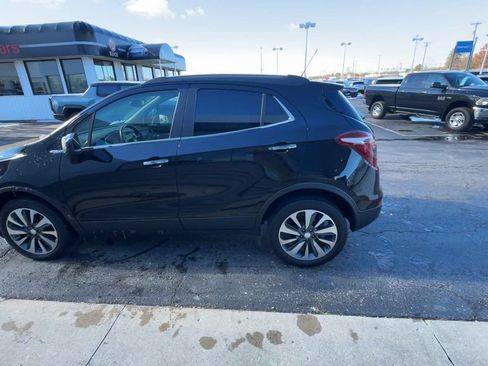 Certified 2022 Buick Encore Preferred image 5