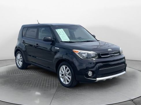 Used 2017 Kia Soul + FWD image 7