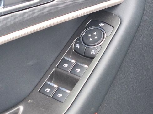 New 2026 Ford Explorer ST-Line w/ ST-Line Street Pack image 25