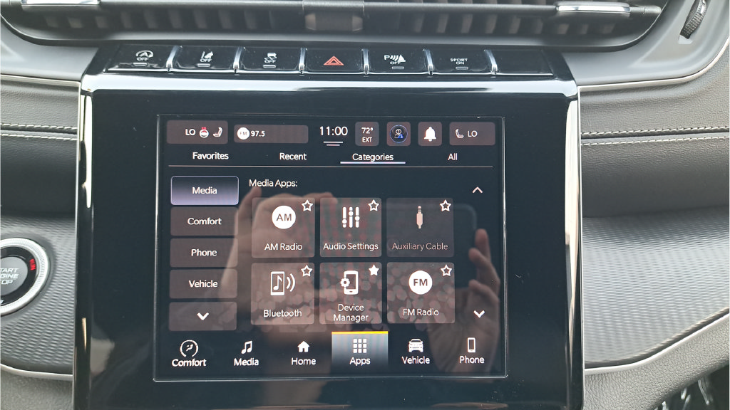 Used 2023 Jeep Grand Cherokee Altitude AWD/4WD image 20