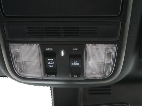 Used 2025 Honda Passport EX-L image 37
