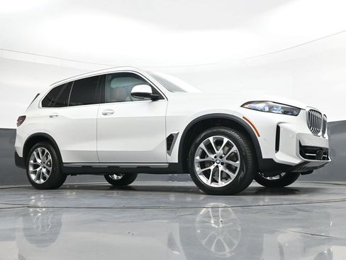 Used 2024 BMW X5 xDrive40i w/ Premium Package AWD/4WD image 61