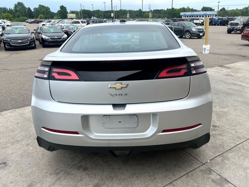 Used 2015 Chevrolet Volt image 6