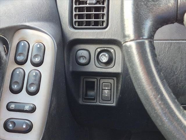 Used 2005 Ford Escape Limited FWD image 14