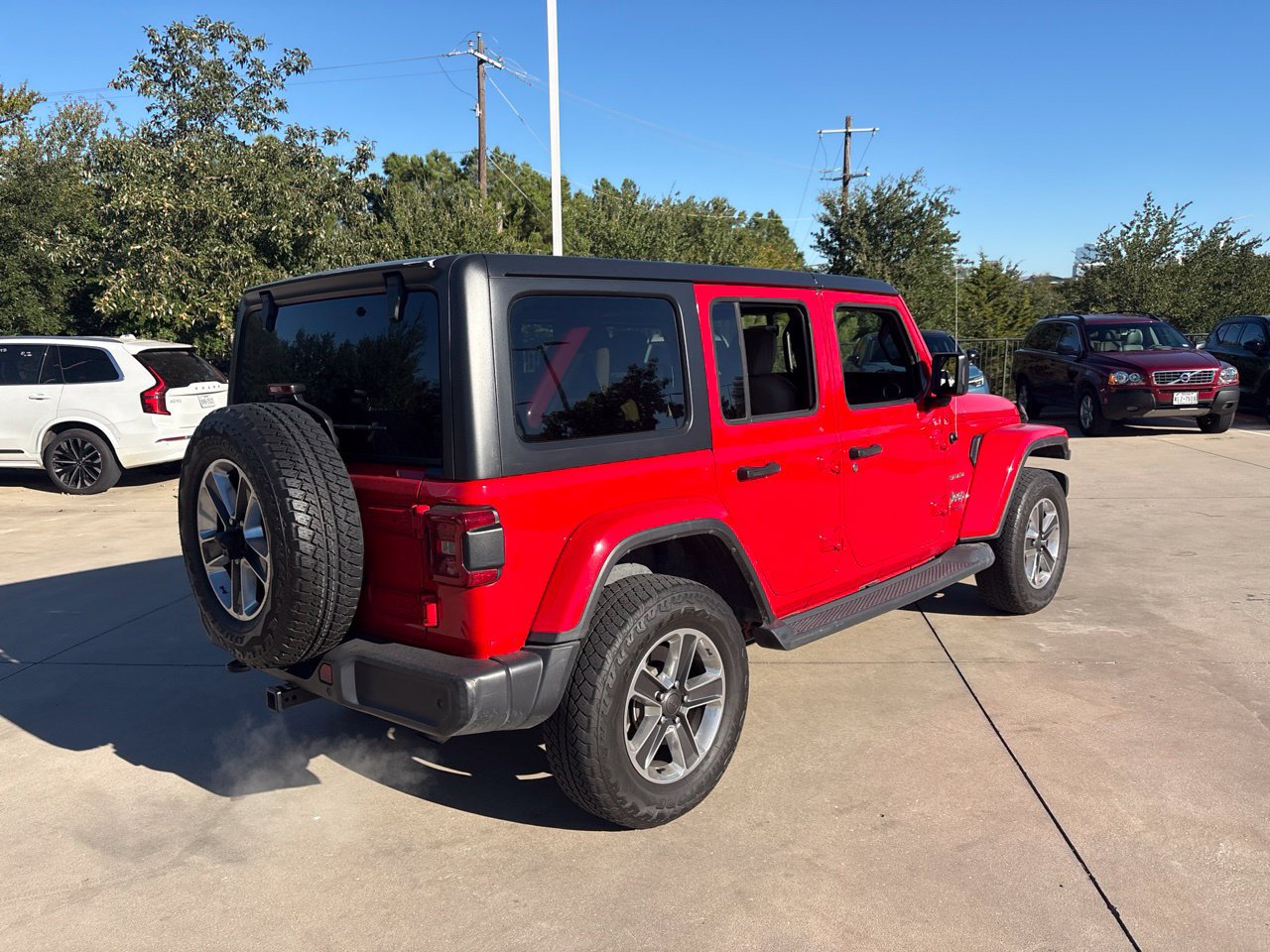 Used 2019 Jeep Wrangler Unlimited Sahara AWD/4WD image 5