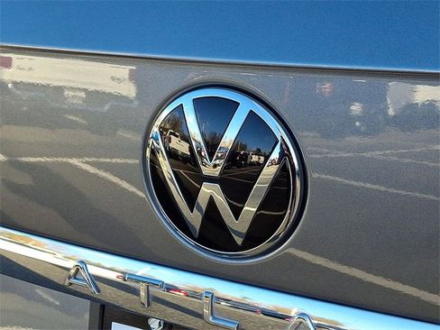 Used 2022 Volkswagen Atlas SE image 24