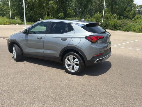 Used 2024 Buick Encore GX Preferred AWD/4WD image 3