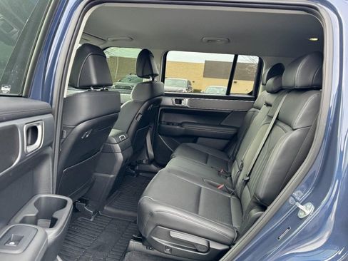 Certified 2025 Hyundai Santa Fe SEL image 10