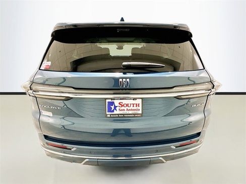 New 2026 Buick Enclave Avenir image 6