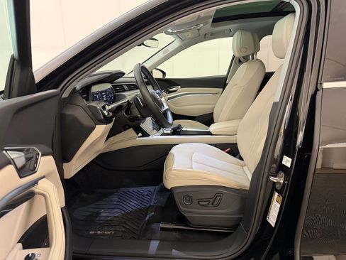 Used 2024 Audi Q8 e-tron Premium Plus w/ Premium Plus Package AWD/4WD image 5