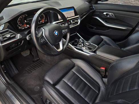 Used 2019 BMW 330i Sedan w/ Convenience Package image 9