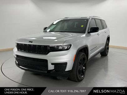 Used 2023 Jeep Grand Cherokee L Laredo