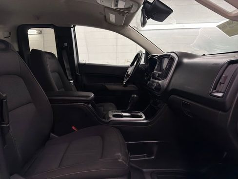 Used 2021 Chevrolet Colorado LT w/ Fleet Safety Package image 28