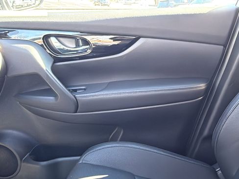 Certified 2022 Nissan Rogue Sport SL w/ Premium Package image 19