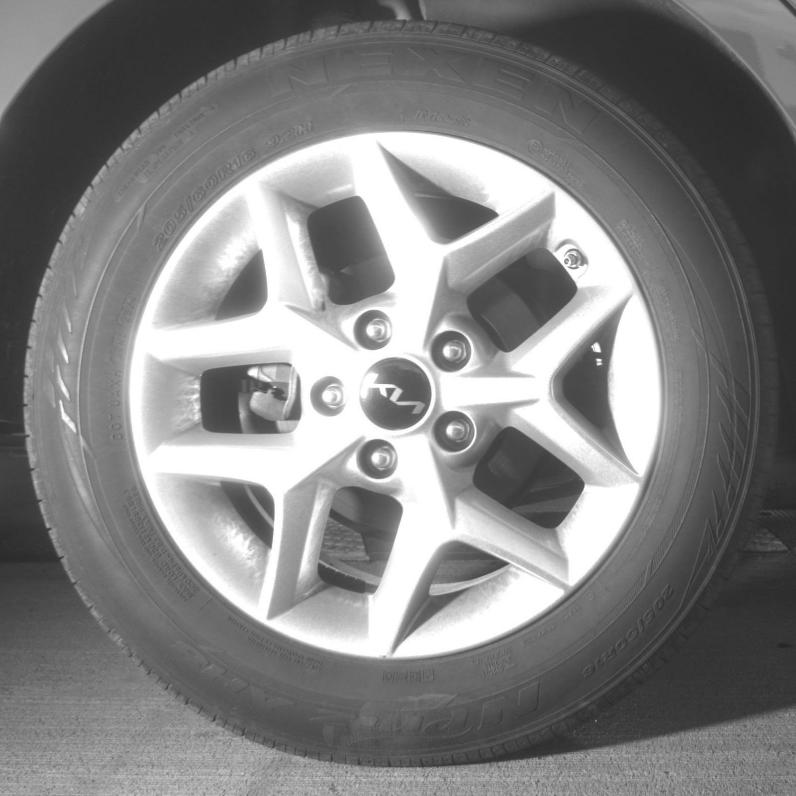 Used 2025 Kia Soul LX w/ LX Technology Package FWD image 24