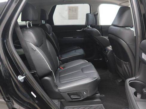 Used 2023 Hyundai Palisade Limited AWD/4WD image 12