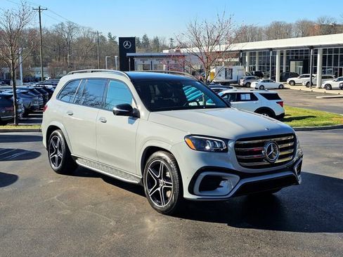 New 2026 Mercedes-Benz GLS 450 4MATIC image 1