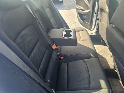 Used 2025 Chevrolet Malibu LT image 14