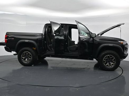 Used 2025 Chevrolet Colorado ZR2 AWD/4WD image 41
