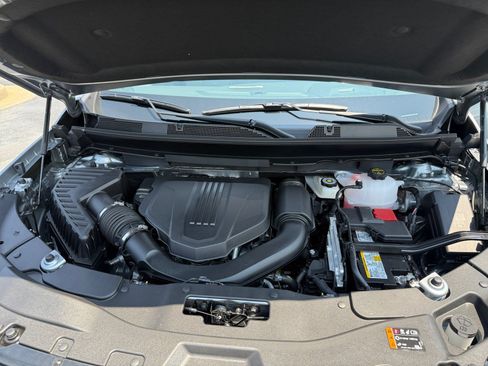 New 2026 Chevrolet Traverse LT w/ LPO, Floor Liner Package FWD image 30